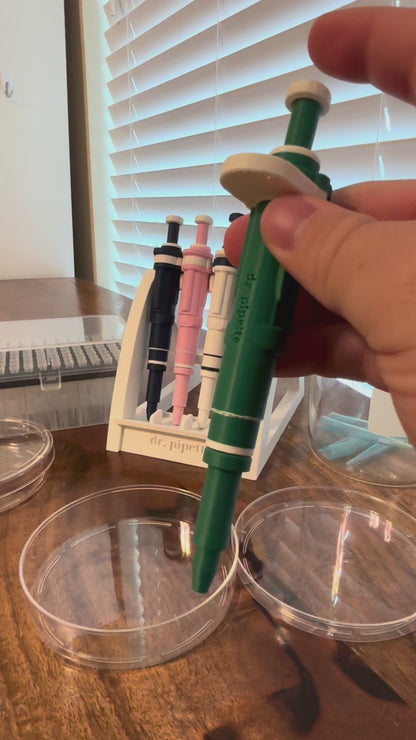 Ultra-Realistic Dr. Pipette Pen (Mistletoe Green), Retractable, 3D-Printed, Ballpoint Pens (with 1000µL tip)